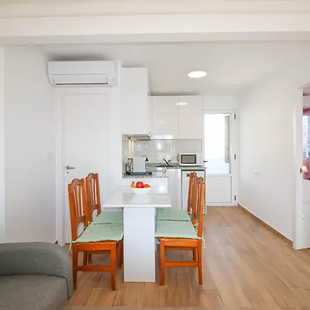 Apartment Albaranas *